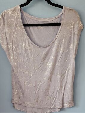 Jennifer Lopez Light Blue Metallic Scoop Neck Tee Size M
